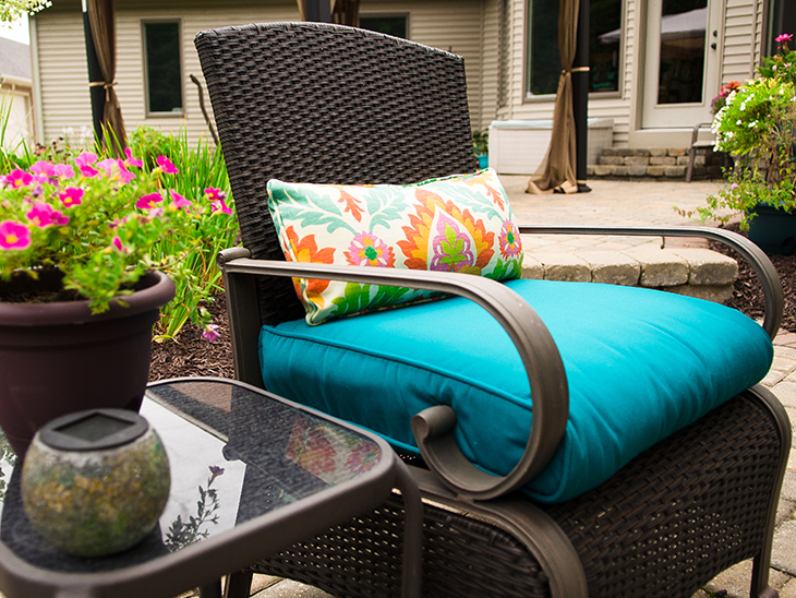 How To Re Cover A Bullnose Patio Cushion, How To Recover Outdoor Cushions With Piping